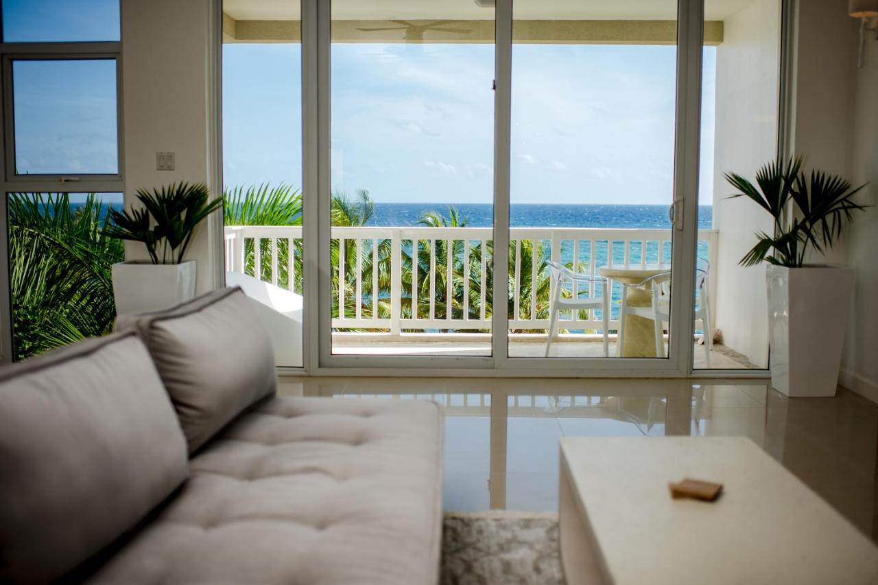 Whispering Seas Oceanfront Suite Ocho Rios Exterior photo